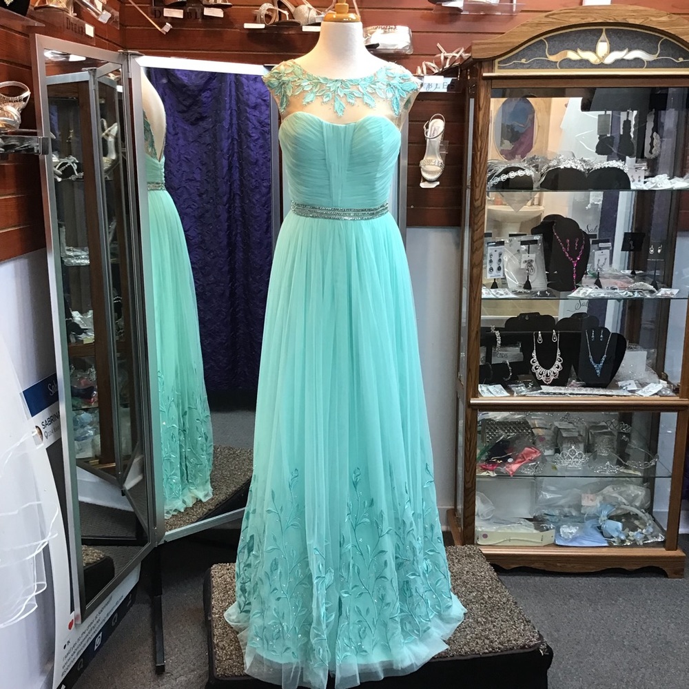 Sherri Hill 50186 Mint size 10